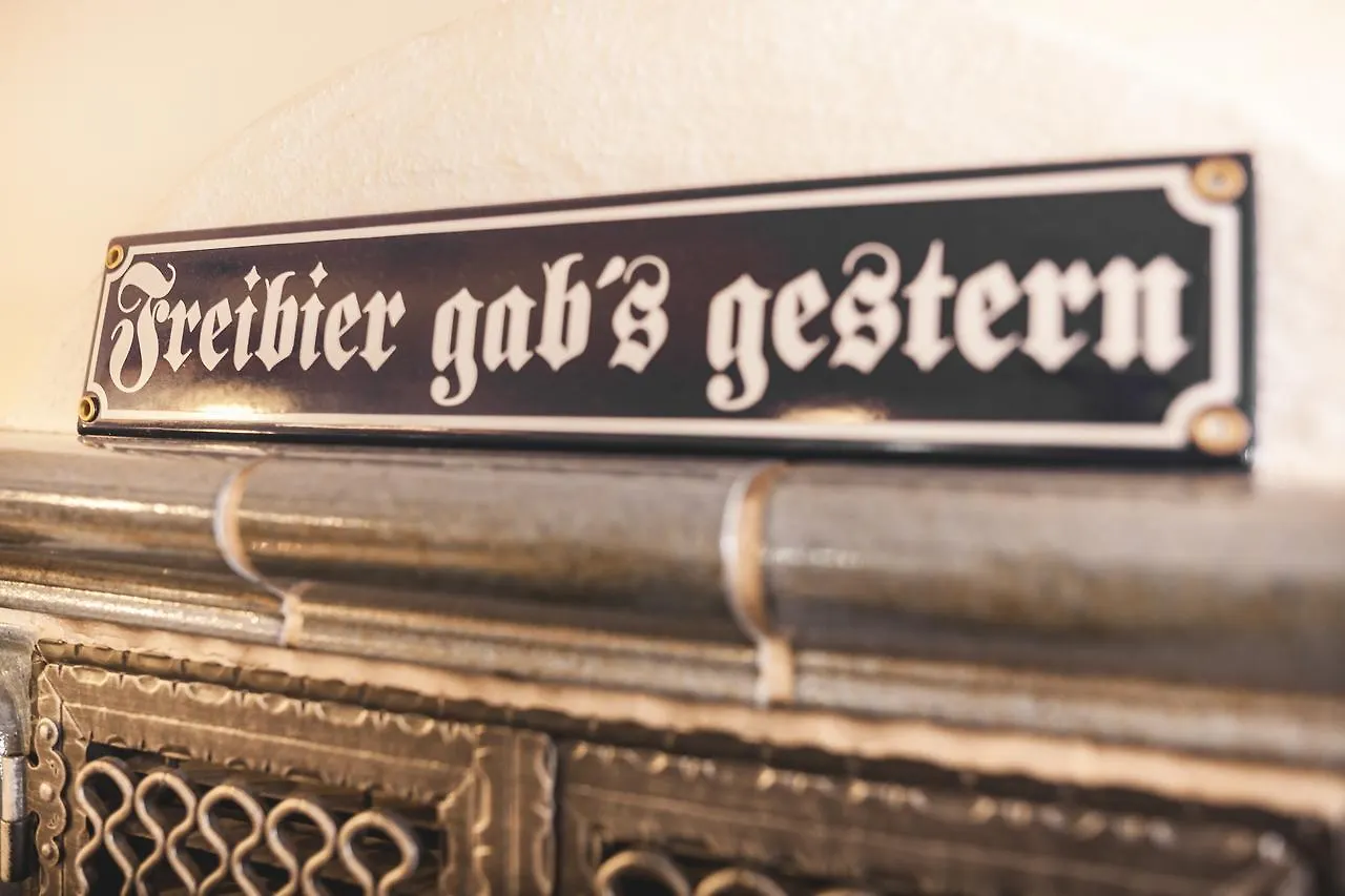 Gasthof - Hotel Zur Post Neukirchen am Teisenberg