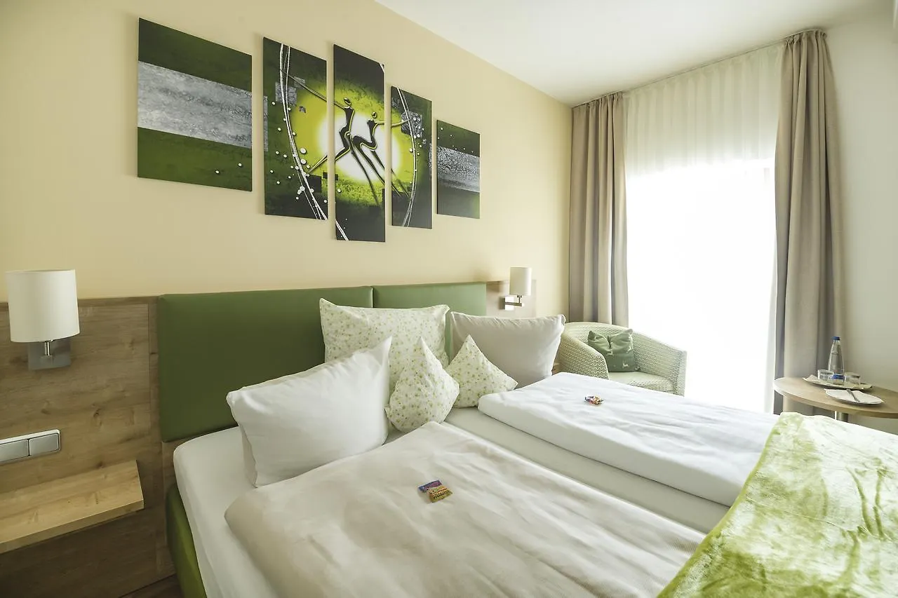 Gasthof - Hotel Zur Post Neukirchen am Teisenberg 3*,  Germany